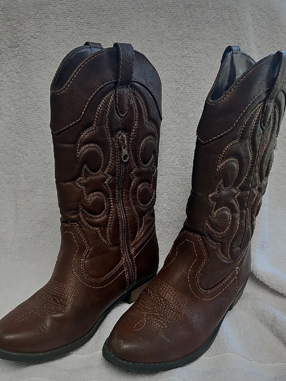 Cat & Jack Brown Embroidered Kids Western Boots With Side Zipper : Size 3.